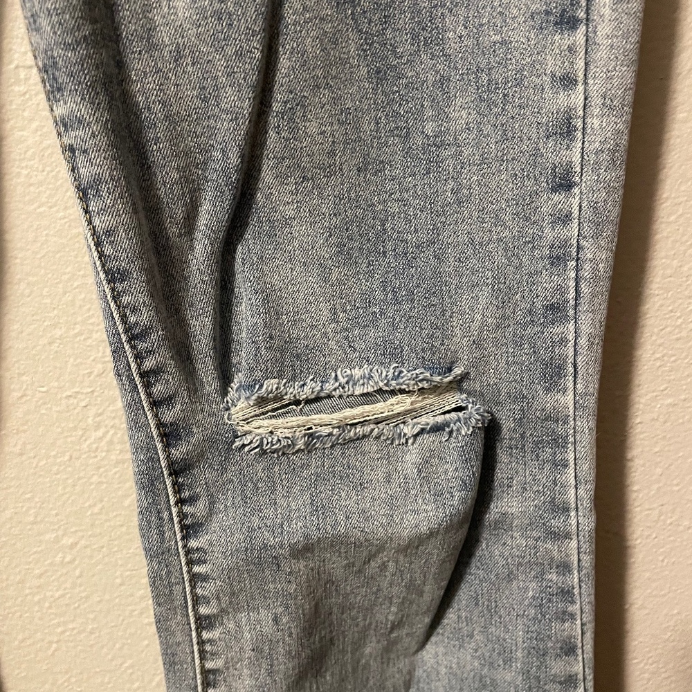 Shein Jeans - Picture 4 of 8